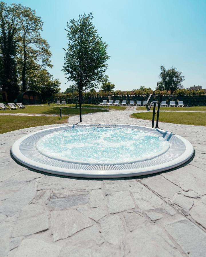 Domaine Des Thermes Awans Exterior photo