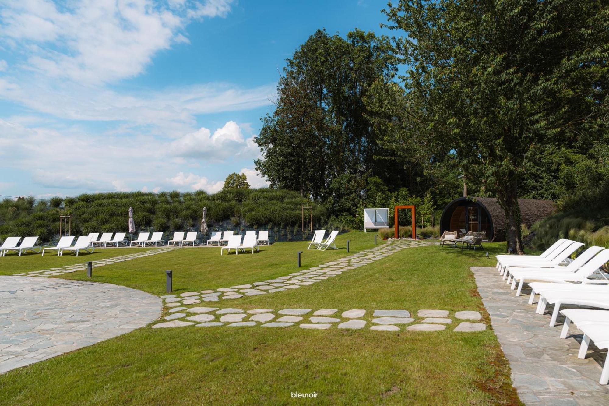 Domaine Des Thermes Awans Exterior photo